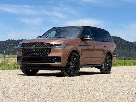 Lincoln Navigator Buying Guide: Cost, Reliability, and the Best Years to Buy