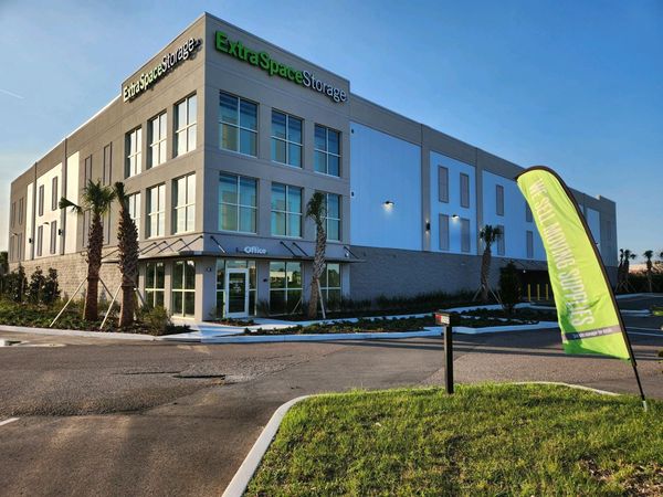 Extra Space Storage facility at 5500 N Wickham Rd - Melbourne, FL